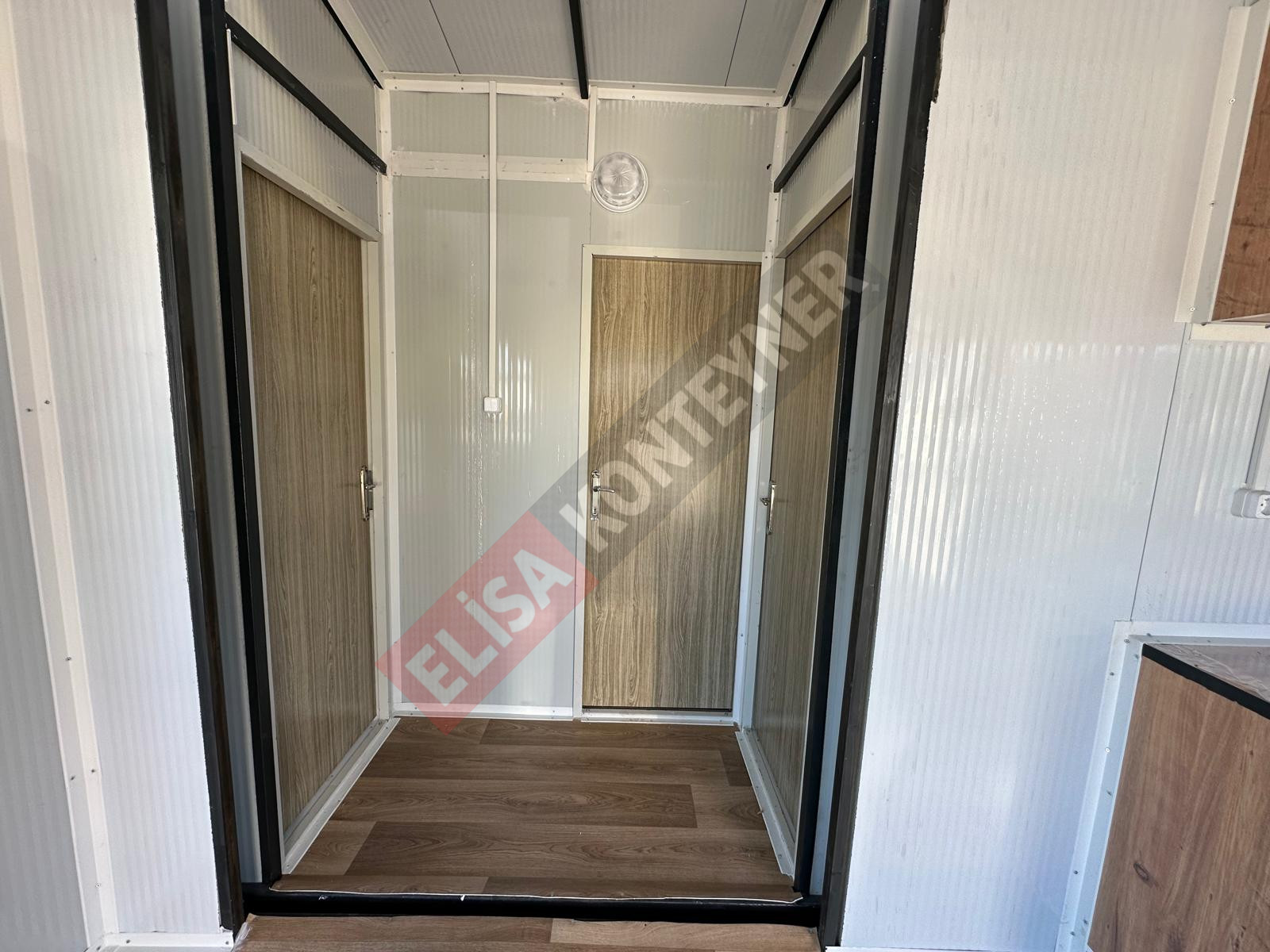 42M2 ÖZEL PLATFORMLU 2+1 WC DUŞ KABİNLİ MUTFAKLI ÖZEL YAPIM KONTEYNER görseli 15